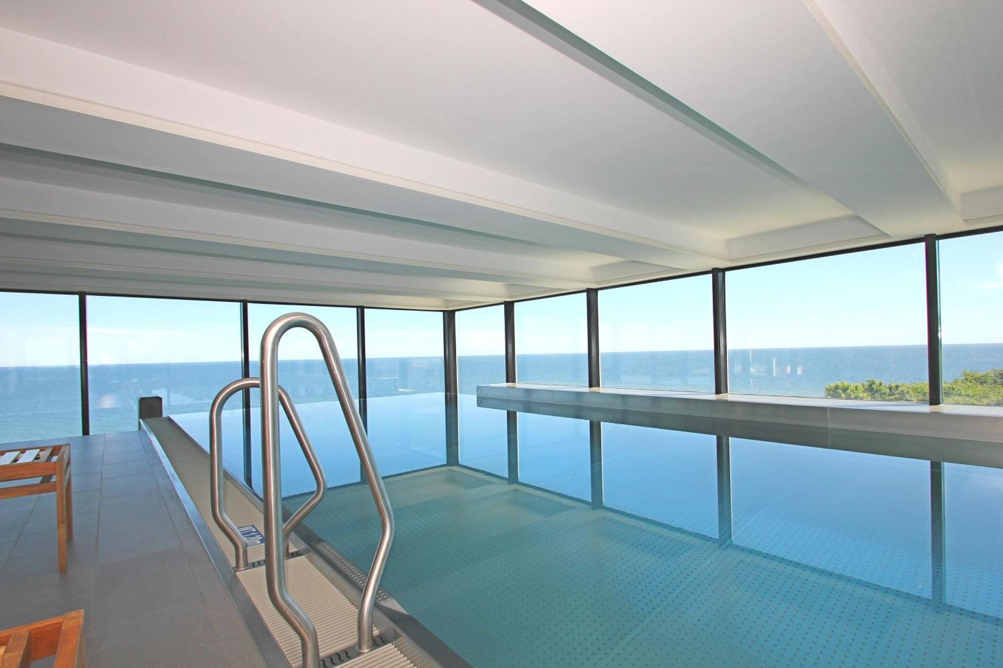 Pool Und Sauna Mit Meerblick, Direkt An Der Seebruecke - First 3 8